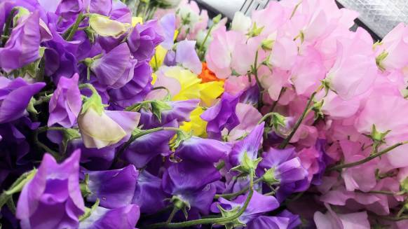 「フラワーショップ　よなが」　（山梨県甲府市）の花屋店舗写真4